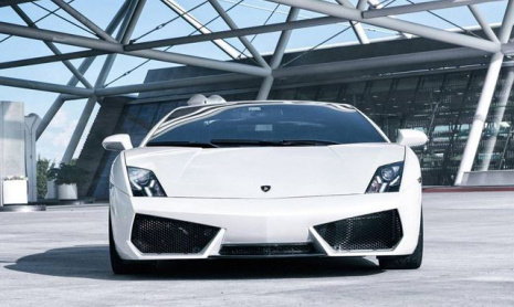 Lamborghini Gallardo демонстрирует как совмещать красоту и 2000 л.с.